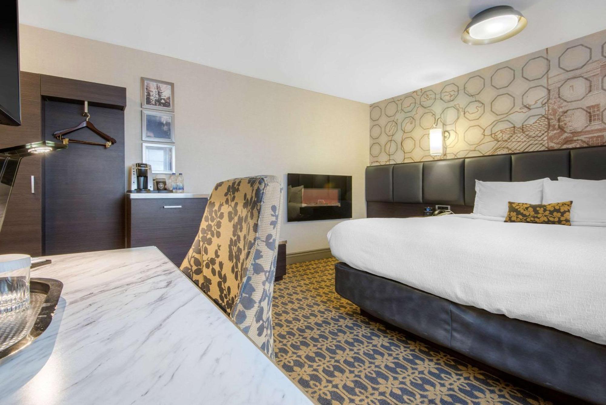 The Champlain Waterfront Hotel Ascend Hotel Collection Orillia Exteriér fotografie