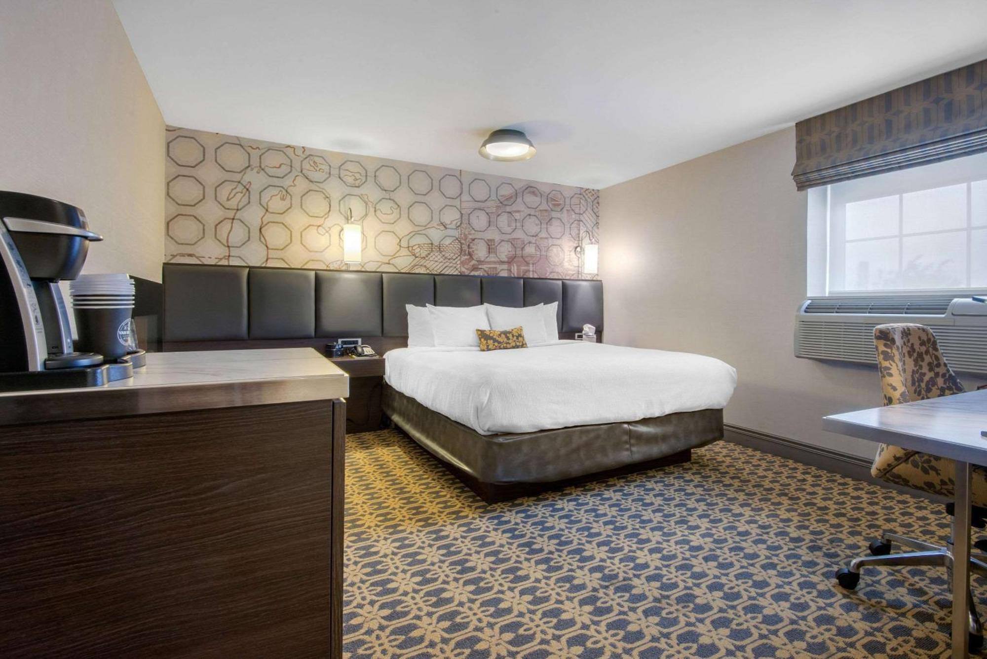 The Champlain Waterfront Hotel Ascend Hotel Collection Orillia Exteriér fotografie