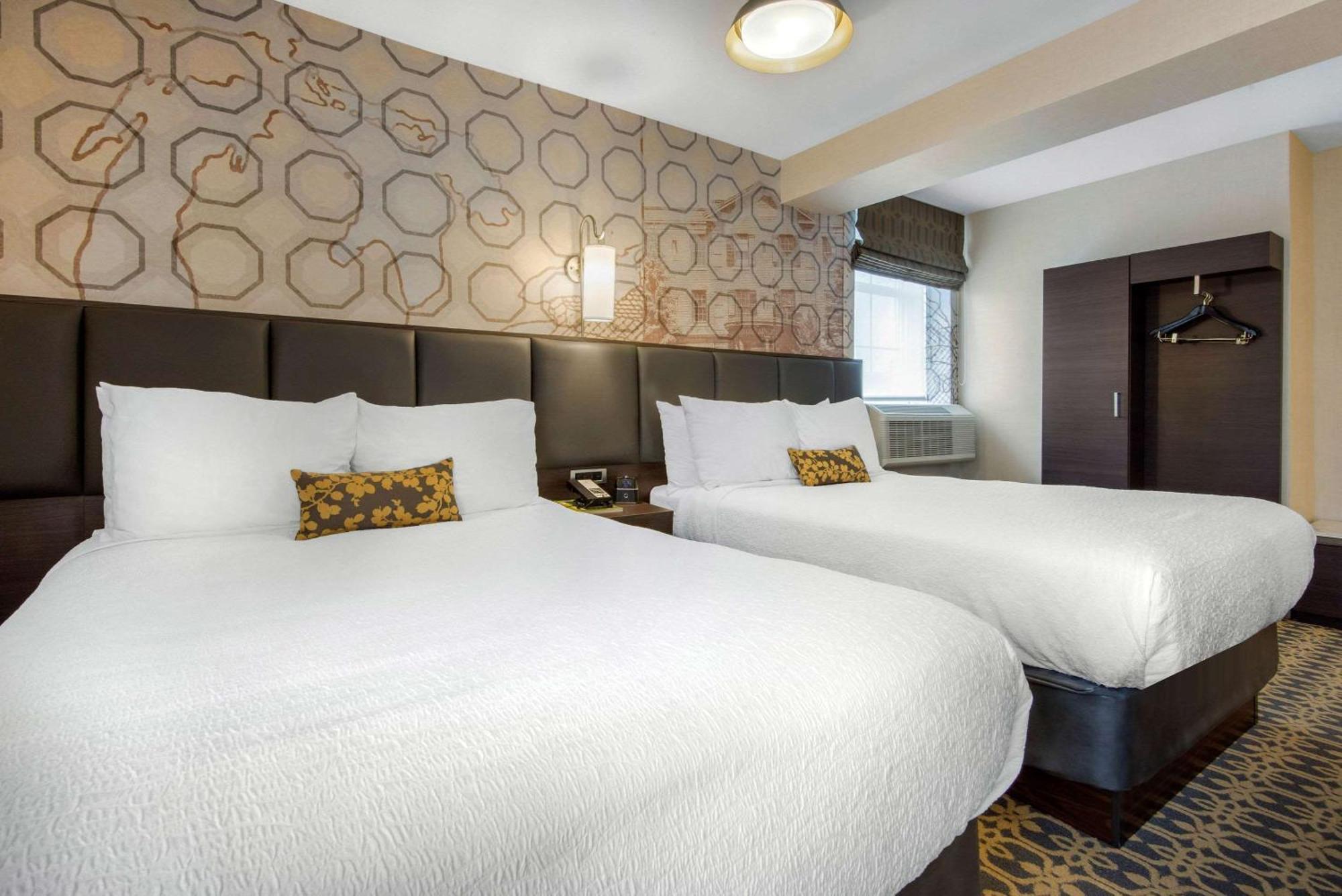The Champlain Waterfront Hotel Ascend Hotel Collection Orillia Exteriér fotografie
