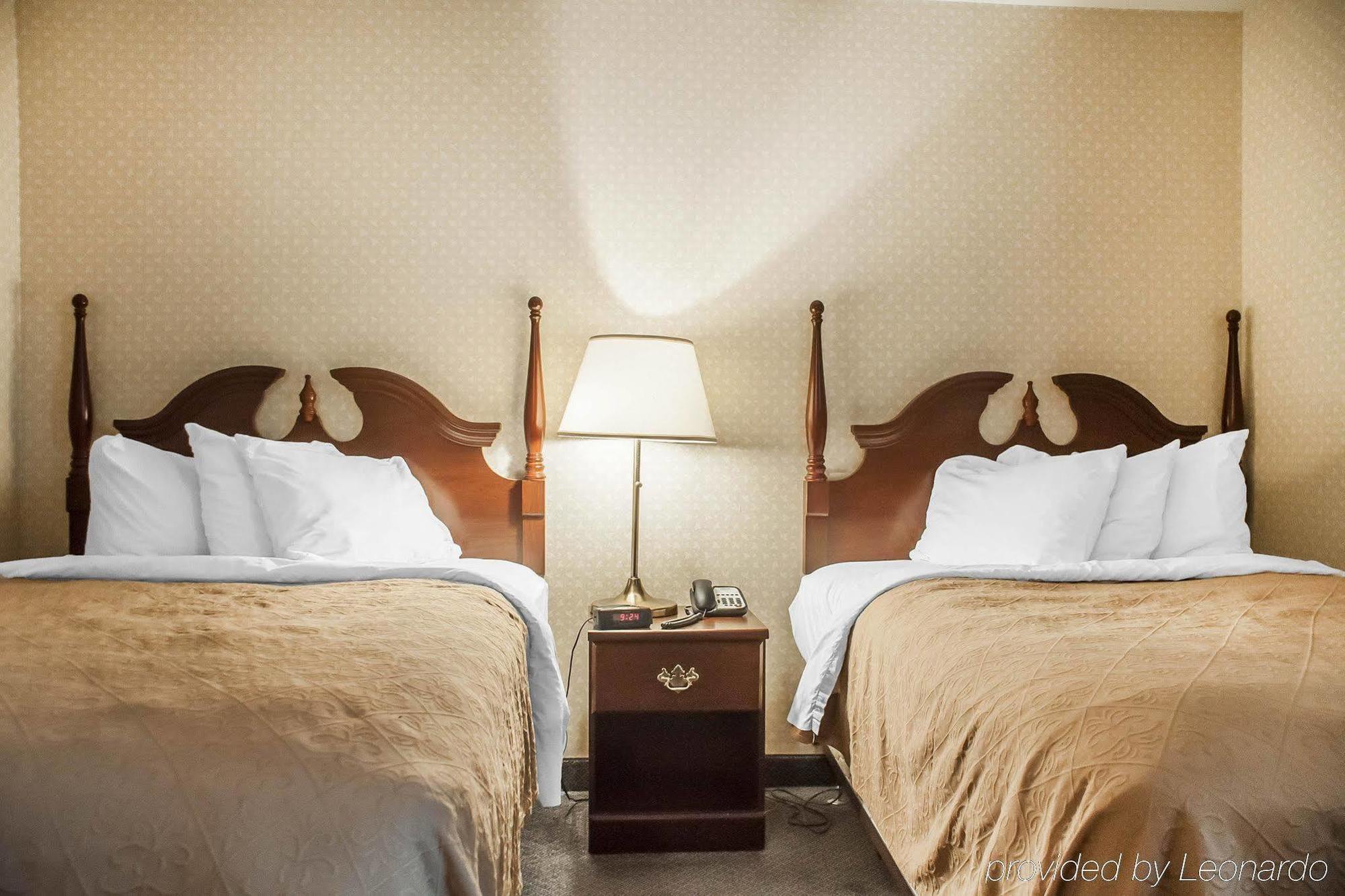 The Champlain Waterfront Hotel Ascend Hotel Collection Orillia Exteriér fotografie